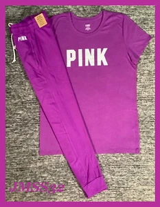 T-shirt Victoria's Secret rosa SS + set pantaloni da jogging campus viola fluo L nuova con etichette - Foto 1 di 9