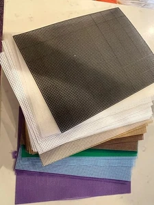 Plastic Needlepoint Multiple Colors Quick Count Darcie (10.5"x14") Lot 42 - Picture 1 of 2