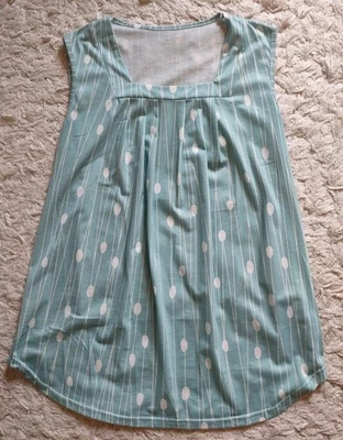 Top para mujer talla grande cuello cuadrado sin mangas plisado frontal azul y blanco Foto 1 de 4