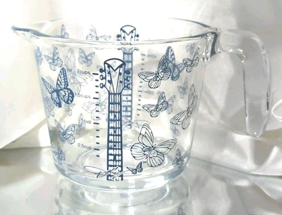Dolly Parton 2 C Glass Measuring Cup with Handle Guitar & Butterfly Design DG Ex - Image 1 of 4