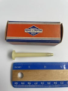 NOS Briggs & Stratton OEM 296476 Fuel Pipe - Picture 1 of 3