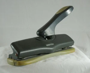 3 Hole Punch Stanley Bostitch Adjustable  Up to 15 Sheet Capacity, Black - Picture 1 of 5