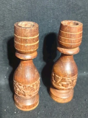 Candelabros florales de madera tallados a mano vintage India mediados de siglo Foto 1 de 4