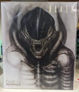 MEZCO ONE:12 Colectivo (1979) Alien Xenomorph Concept Edition ¡Excusivo EN MANO! - Imagen 1 de 3