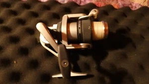 ABU GARCIA CD-4 1000 Fishing Reel Center Drag Spinning Instant Anti-Reverse VTG - Picture 1 of 3