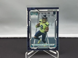 2022 Panini Chronicles - Playoff Momentum Rookies #PMR-18 Kenneth Walker III  - Picture 1 of 2