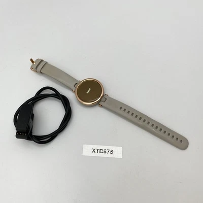 Garmin Lily 1 st Gen. - 34mm - Light Gold - Sports & Fitness Watch - Good Cond. - Image 1 of 3