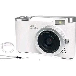 flip screen digital camera , 32 GB , 1080 HD ,with flash light - Picture 1 of 4