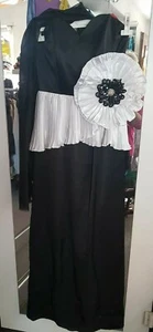 Ballkleid mit Schal - Gr. 38 , Schwarz / Weiß - Neu - Reißverschluss hinten. - Bild 1 von 7