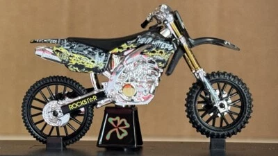 1/32 New Ray Motor Cycle Rockstar - Image 1 of 4