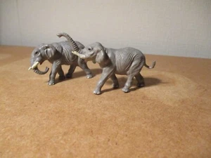 Circus Krone - 2 Elefanten (1:87) - Bild 1 von 1