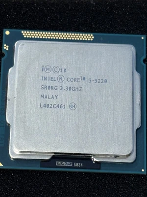 Intel Core i3-3220 3.3 GHz Duel Core Technology (SR0RG) Core i3 3rd Gen - Image 1 of 3