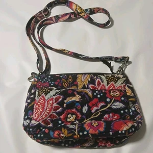 Cartera Bandolera Vera Bradley Negra Con Rojo Y Rosa Floral 11.5" X 7 Cremallera - Imagen 1 de 10