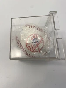 NEW YORK YANKEES 1999 WORLD CHAMPIONS COLLECTIBLE BASEBALL RAWLINGS - Picture 1 of 5