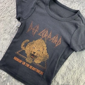 Camicia Def Leppard Youth Extra Small grigia Heartbreak rock band musica anni 80 leopardata - Foto 1 di 9
