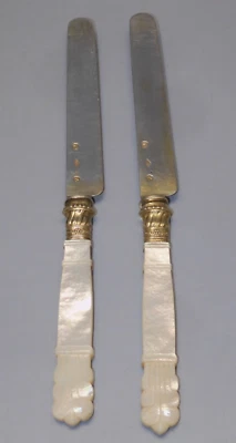 -2 COUTEAUX LAMES ARGENT Poinçon VIEILLARD Poinçon VC CARDEILHAC MANCHES NACRE D - Photo 1/4