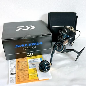 "Mint" Daiwa 23 SALTIGA 5000-XH Spinning reel Gear Ratio 6.2:1 w/box in stock - Picture 1 of 13