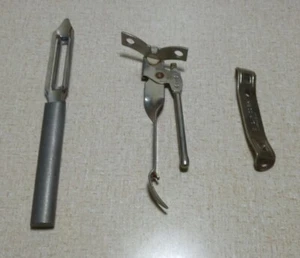 Vintage RADA Aluminum Handle Floating Blade Fruit Vegetable Peeler EKCO 3 Way - Picture 1 of 7