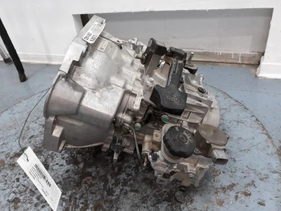 430A026324 GEARBOX / U32VLH / 1537192 FOR KIA STONIC YBCUV TECH - Image 1 of 4