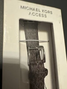 Nueva correa para reloj Apple Michael Kors para mujer micro logotipo marrón y plateado PVC 38/40 mm - Imagen 1 de 6