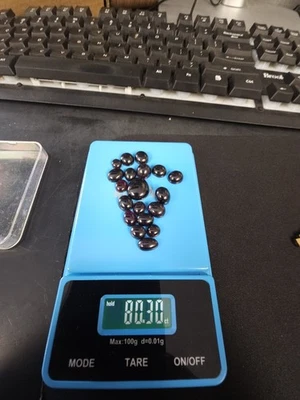 Idaho Star Garnet Cabochon Parcel - Image 1 of 4