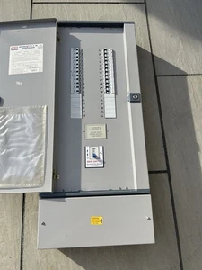 Caja de placa de distribución Memshield unidad de consumo de fusibles 12 vías 3 trifásico 200 - Imagen 1 de 5