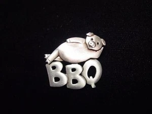 "JJ" Jonette Jewelry Silver Pewter 'BBQ Pink PIG' Pin - Picture 1 of 2