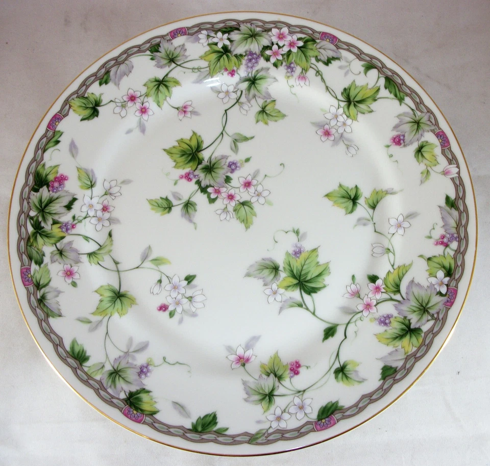 MONICA Andrea by Sadek 10.5" PLATO DE PASTEL CON PATAS sobre soporte de pedestal, vides de uva Foto 1 de 4