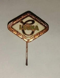 Original. Aguja de honor bronce BSG Chemie Leuna RDA fútbol alfiler Merseburg - Imagen 1 de 3