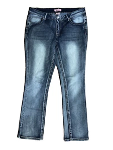 TRUE LUCK Denim Jeans Flare Leg Decorative Pocket Design Jeweled Button Size 14 - Imagen 1 de 7