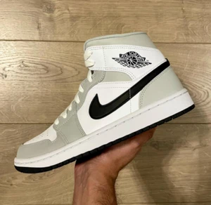 Nike Air Jordan 1 Mid Light Smoke Grey (W) - UK 4 - NEW - Picture 1 of 1