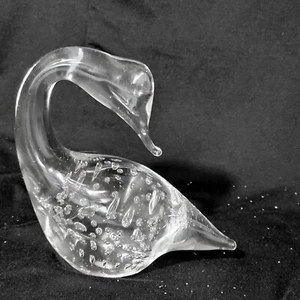 Swan Paperweight 5" Tall Clear Glass Figurine Controlled Bubbles Polished Base - Picture 1 of 4