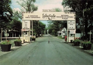 x2 Vintage Postcards Lakesie Ohio A Christian Family Experience Entrance & Dock - Picture 1 of 4