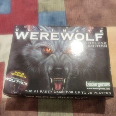 Ultimate Werewolf Edición Deluxe (Expansión Bonus Werewolf Wolfpack) - Abierto Foto 1 de 3