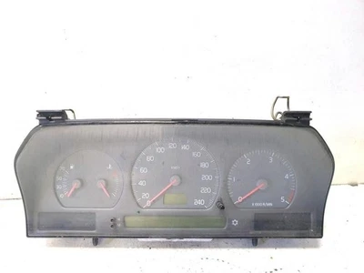 VOLVO V70 I LV Kombiinstrument 9168138 2.40 Diesel 2000 31846941 - Bild 1 von 4