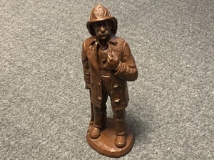 Estatua de bombero de EE. UU. aspecto tallado firmada R Wetherbee 1991 Red Mill - Imagen 1 de 9