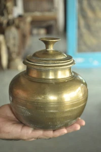 Vintage Solid Heavy Fine Handcrafted Unique Shape Brass Water Pot, Rich Patina - Picture 1 of 11