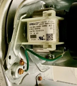 Carrier Bryant Furnace draft inducer Fasco HC21ZE121A motor and Housing - Picture 1 of 12