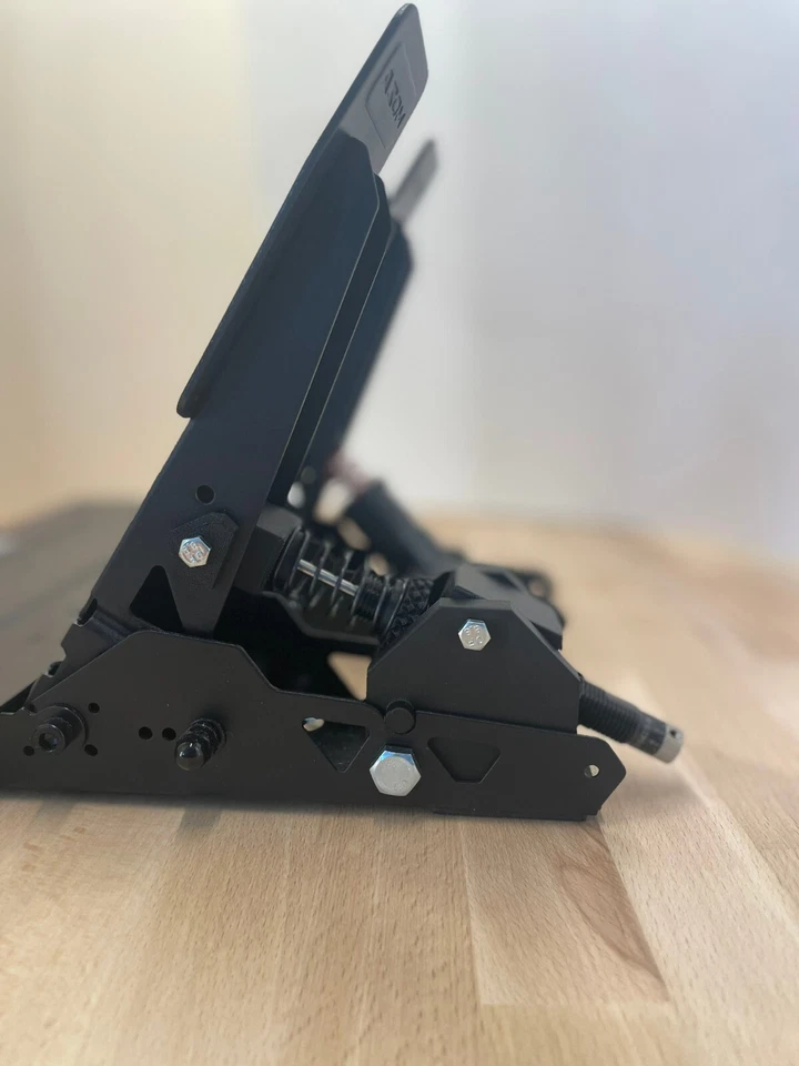 Moza SR-P Racing Pedal Hydraulic Mod with Compression Spring Accelerator Pedal (accelerator) - Image 1 of 4