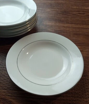 GIBSON EVERYDAY SOUP PLATES WHITE GOLD RIM SET of 6 - Image 1 of 4