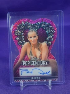 2025 Leaf Pop Century Bo Derek Autographed Die-cut Be Still My Heart Numbered... - Picture 1 of 3