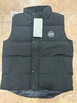 NEW Canada Goose Freestyle Crew Vest. Size M - Image 1 of 4