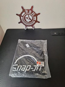 Schwarzes T-Shirt mit Snap On neu im Paket - Bild 1 von 4