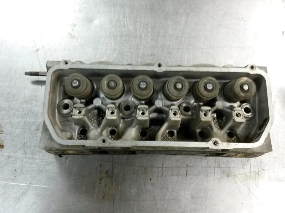 Culata para 89-93 Mercury Cougar 3.8 E9DE6090B7A Foto 1 de 4