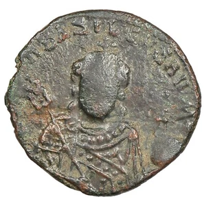 Byzantine ROMAIN Ier LACÉPÈNE Follis / demi follis 931-944 cuivre (poids faible) - Foto 1 di 2