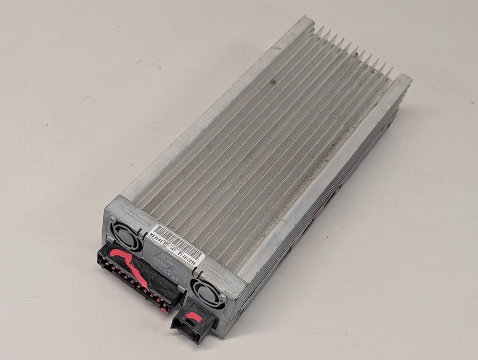 2006 - 2013 BMW 330i 328i 328xi 535i 528i 530i 550i 650i  Logic7 Amplifier OEM - Image 1 of 4