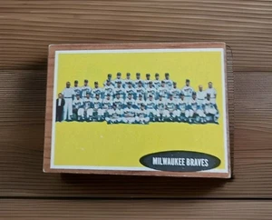 Baseball Karte Topps 1962 Milwaukee Braves Team Foto Vintage #158 Aaron Spahn  - Bild 1 von 2