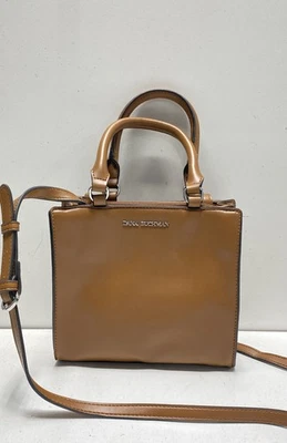 Bolso mediano Dana Buchman para mujer marrón imitación cuero plateado Foto 1 de 4