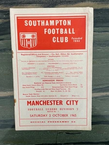 Southampton v Manchester City, Division 2, 1965/66 - Picture 1 of 2