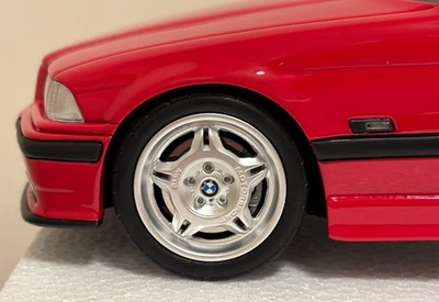 Otomóvil BMW M3 (E36) Cabriolet en Rojo Hellrot, Hermoso y Nuevo, NLA 1/18 Foto 1 de 4